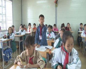 Nghị lực vượt khó học giỏi của cậu Học trò mồ côi